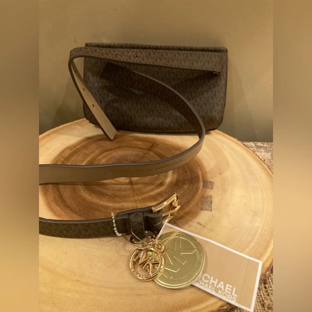 Michael Kors Logo Signature Brown Stripe Belt Fanny Bag & Gold Key Charm Sz-L/XL